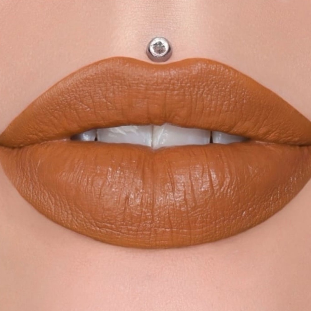 Jeffree Star Velvet Trap Lipstick